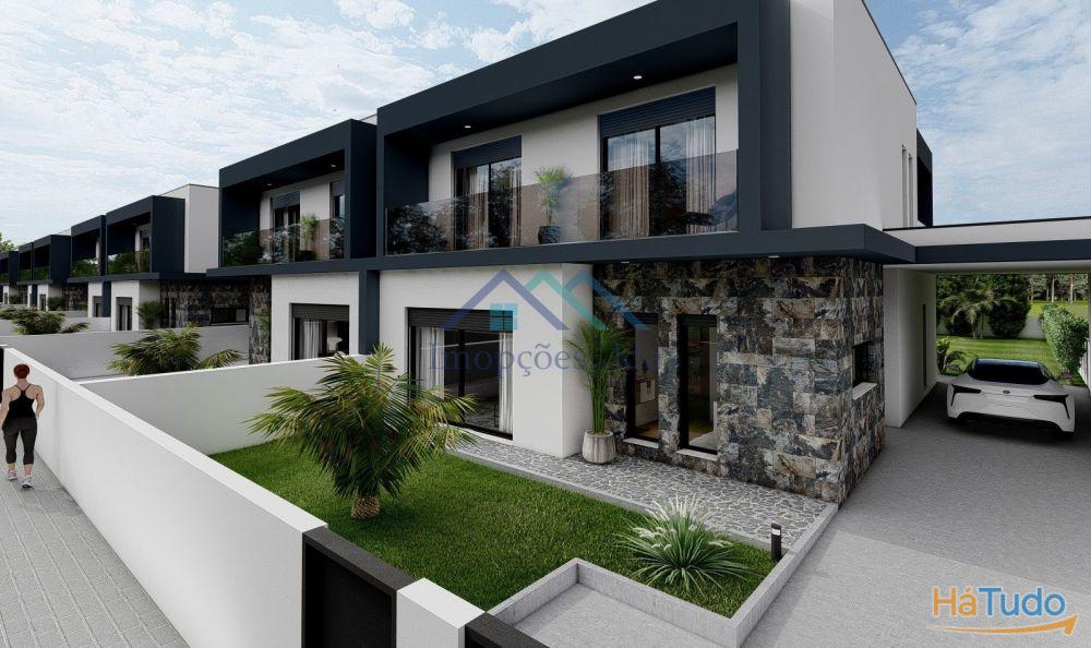 Moradia Geminada em construção T3+1 em Oiã Moradia Geminada em construção T3+1 em Oiã