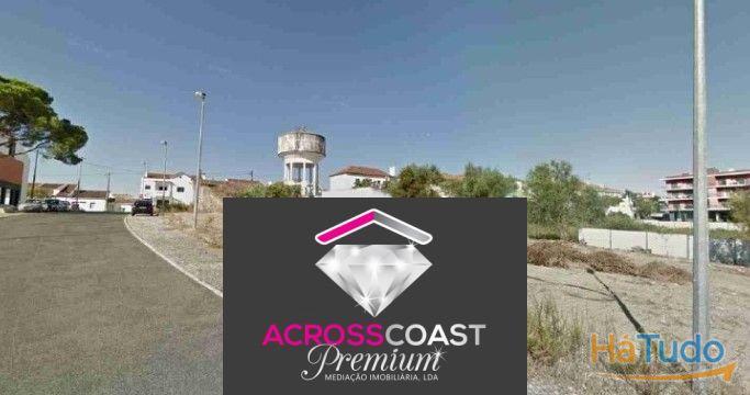 TERRENO PARA CONSTRUÇÃO DE EDIFÍCIO COM 15 FOGOS JUNTO À QUINTA DAS CORREIAS - CARTAXO TERRENO PARA CONSTRUÇÃO DE EDIFÍCIO COM 15 FOGOS JUNTO À QUINTA DAS CORREIAS - CARTAXO