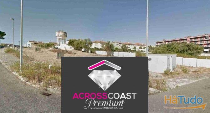 TERRENO PARA CONSTRUÇÃO DE EDIFÍCIO COM 15 FOGOS JUNTO À QUINTA DAS CORREIAS - CARTAXO TERRENO PARA CONSTRUÇÃO DE EDIFÍCIO COM 15 FOGOS JUNTO À QUINTA DAS CORREIAS - CARTAXO