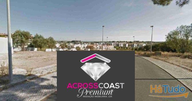 TERRENO PARA CONSTRUÇÃO DE EDIFÍCIO COM 15 FOGOS JUNTO À QUINTA DAS CORREIAS - CARTAXO TERRENO PARA CONSTRUÇÃO DE EDIFÍCIO COM 15 FOGOS JUNTO À QUINTA DAS CORREIAS - CARTAXO