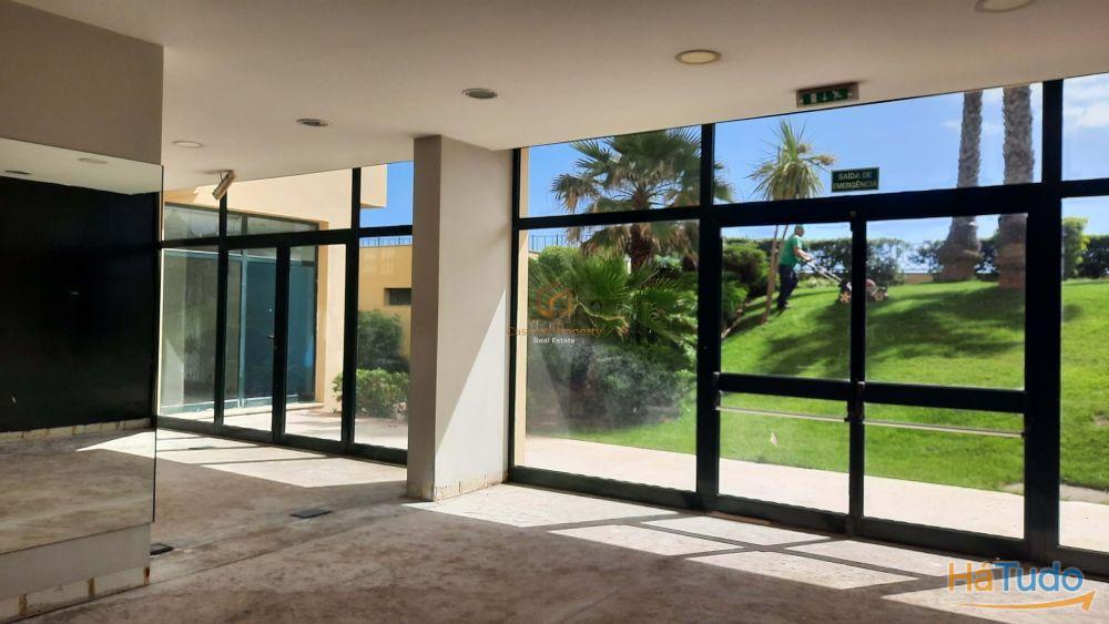 Espao comercial 2300 m2 na Marginal, Parede