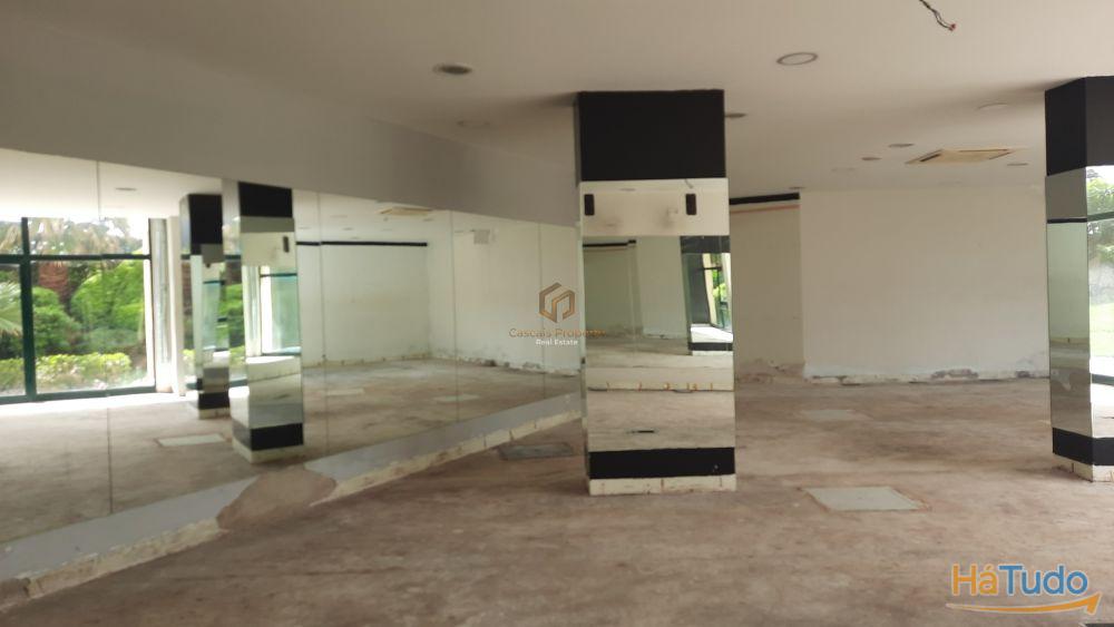 Espao comercial 2300 m2 na Marginal, Parede