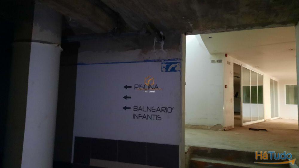 Espao comercial 2300 m2 na Marginal, Parede