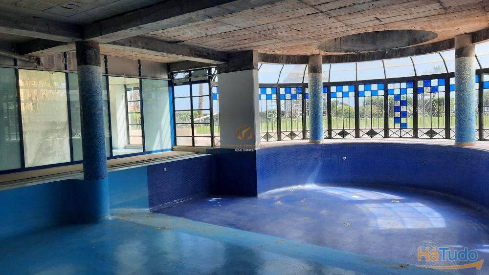 Espao comercial 2300 m2 na Marginal, Parede