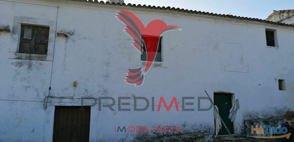 Quinta Agrícola na Zona de Portalegre Quinta Agrícola na Zona de Portalegre