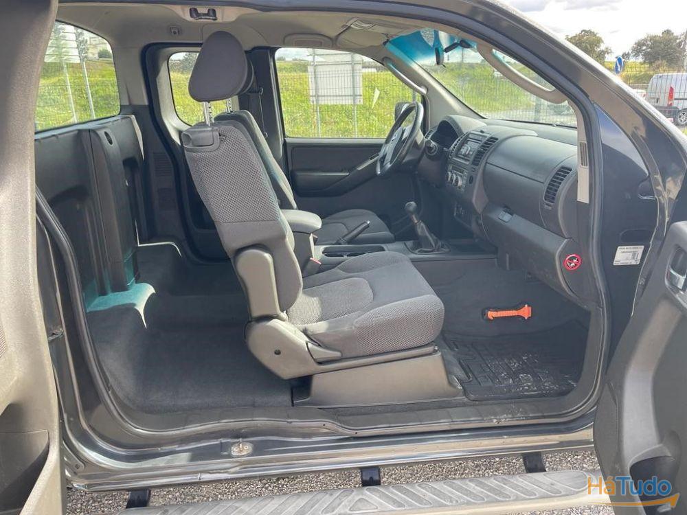 Nissan Navara 2.5 DCI King CAB 4WD Nissan Navara 2.5 DCI King CAB 4WD