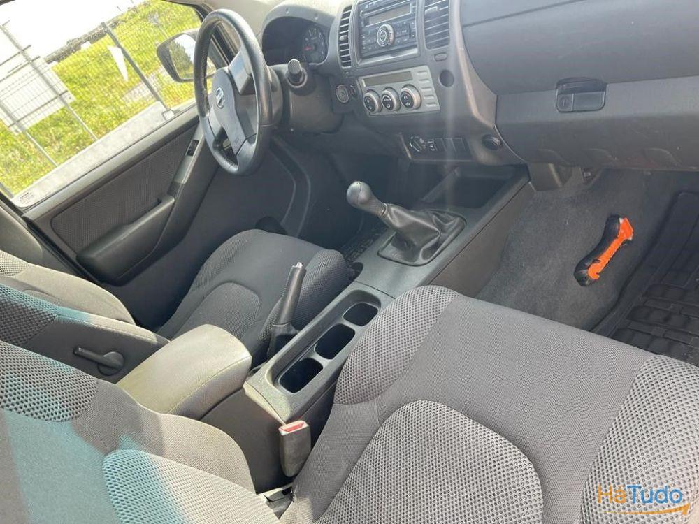 Nissan Navara 2.5 DCI King CAB 4WD Nissan Navara 2.5 DCI King CAB 4WD