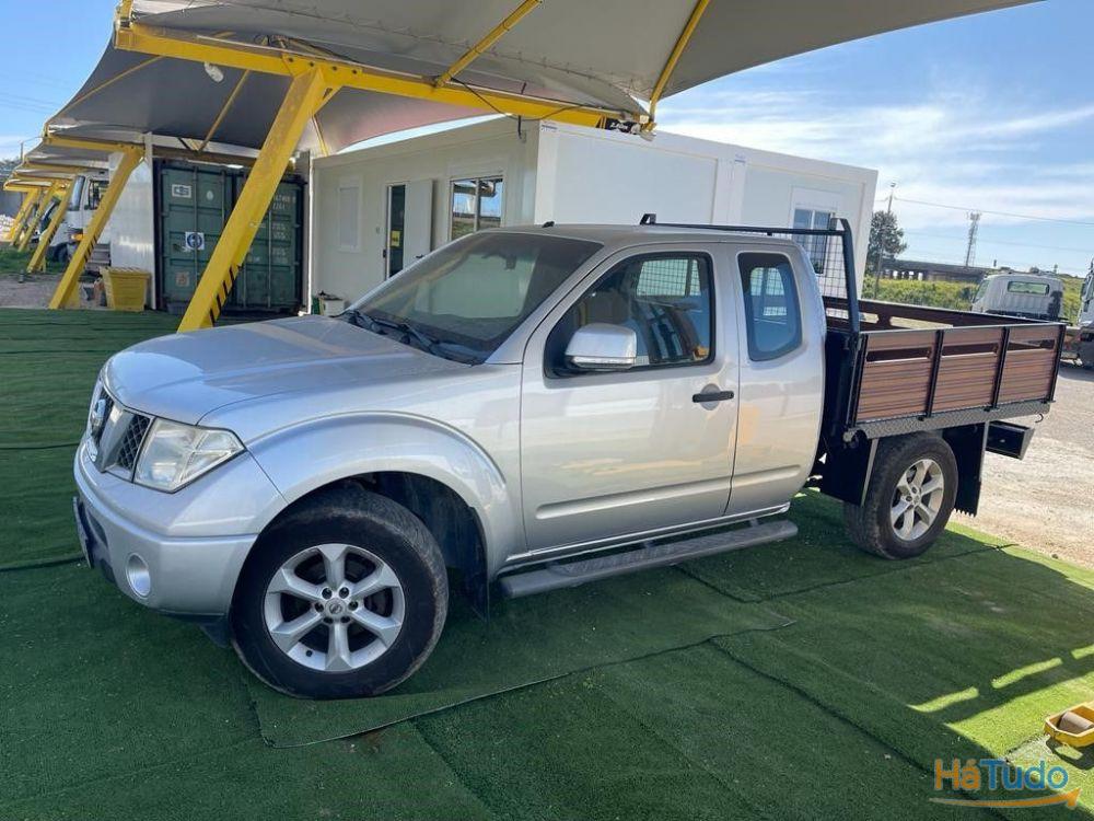 Nissan Navara 2.5 DCI King CAB 4WD Nissan Navara 2.5 DCI King CAB 4WD