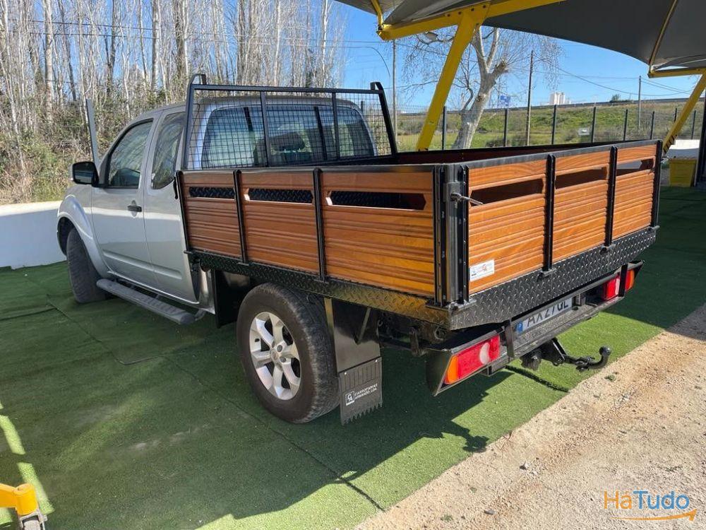 Nissan Navara 2.5 DCI King CAB 4WD Nissan Navara 2.5 DCI King CAB 4WD