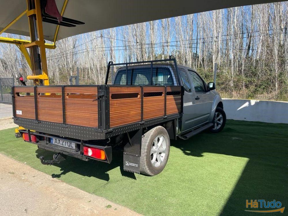 Nissan Navara 2.5 DCI King CAB 4WD Nissan Navara 2.5 DCI King CAB 4WD