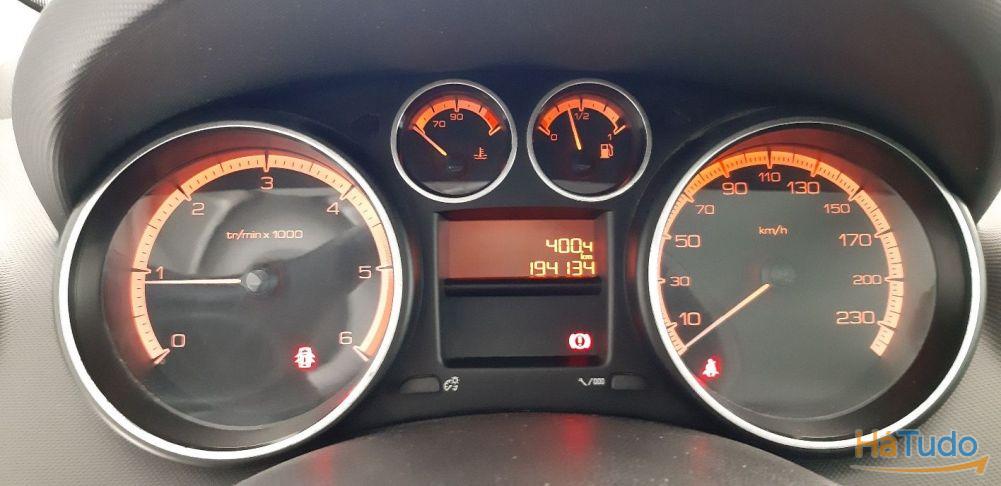 Peugeot 308 SW 1.6 HDi Executive CVM6 Peugeot 308 SW 1.6 HDi Executive CVM6