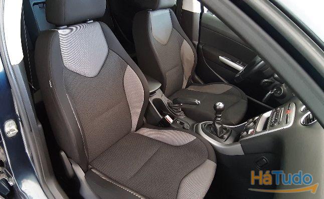 Peugeot 308 SW 1.6 HDi Executive CVM6 Peugeot 308 SW 1.6 HDi Executive CVM6