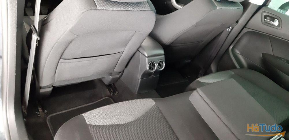 Peugeot 308 SW 1.6 HDi Executive CVM6 Peugeot 308 SW 1.6 HDi Executive CVM6