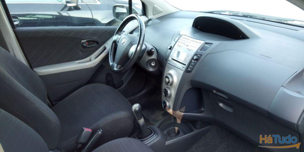 Toyota Yaris 1.0 VVT-i AC Toyota Yaris 1.0 VVT-i AC