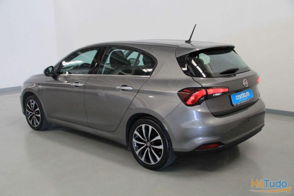 Fiat Tipo 1.3 M-Jet Lounge J17 Fiat Tipo 1.3 M-Jet Lounge J17