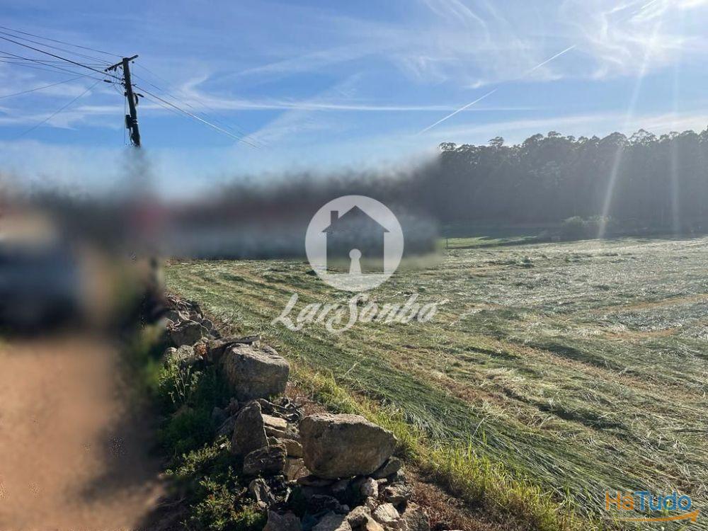 Terreno para construção de moradias com 2600 m2 de área total em Arcos. Terreno para construção de moradias com 2600 m2 de área total em Arcos.