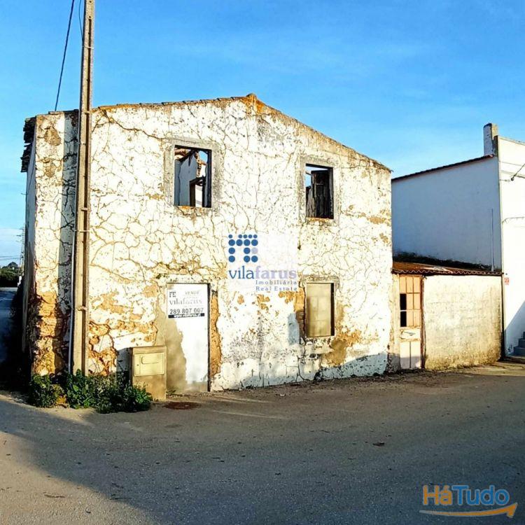 Ruina com terreno de 89m2 na Galvana Ruina com terreno de 89m2 na Galvana