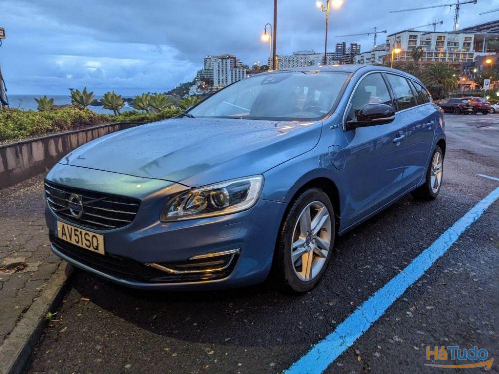 Volvo V60 D6 HYBRID R DESIGN Volvo V60 D6 HYBRID R DESIGN