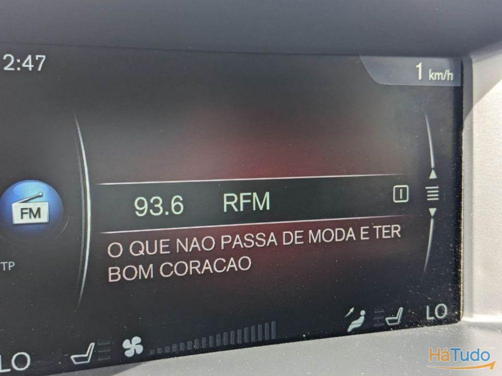 Volvo V60 D6 HYBRID R DESIGN Volvo V60 D6 HYBRID R DESIGN