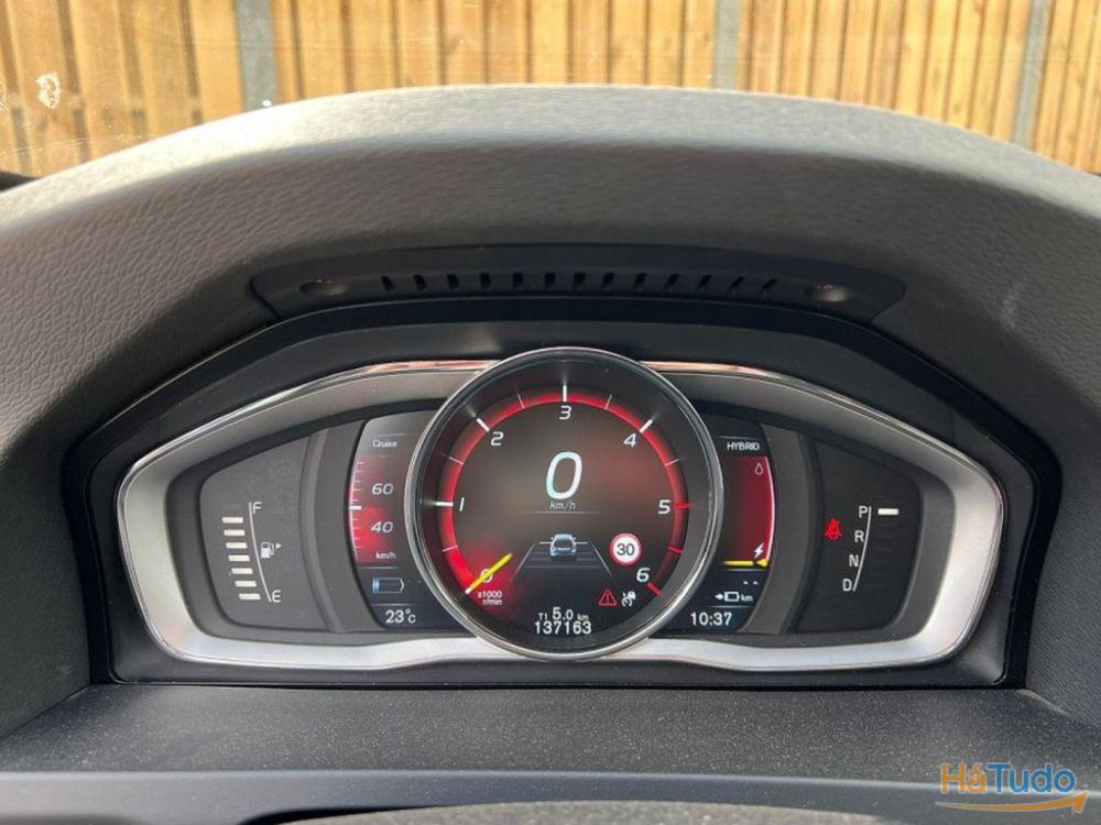 Volvo V60 D6 HYBRID R DESIGN Volvo V60 D6 HYBRID R DESIGN