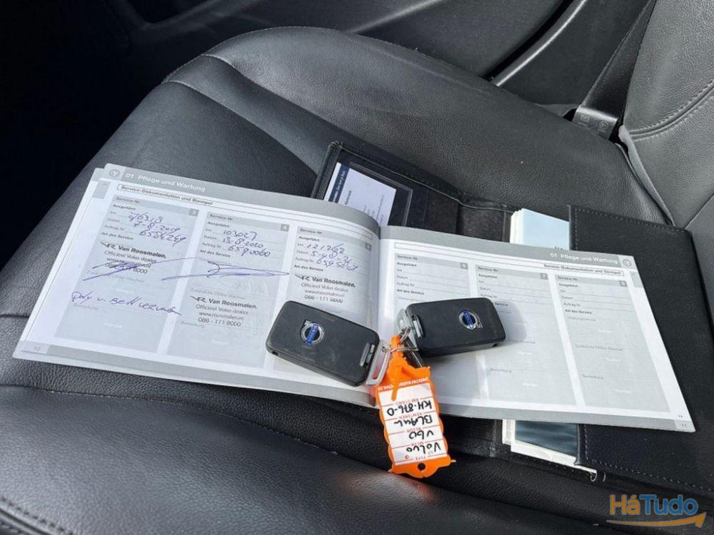 Volvo V60 D6 HYBRID R DESIGN Volvo V60 D6 HYBRID R DESIGN