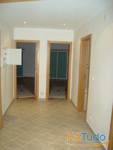 T2 ? Santa Marta Pinhal ? Estrear T2 ? Santa Marta Pinhal ? Estrear