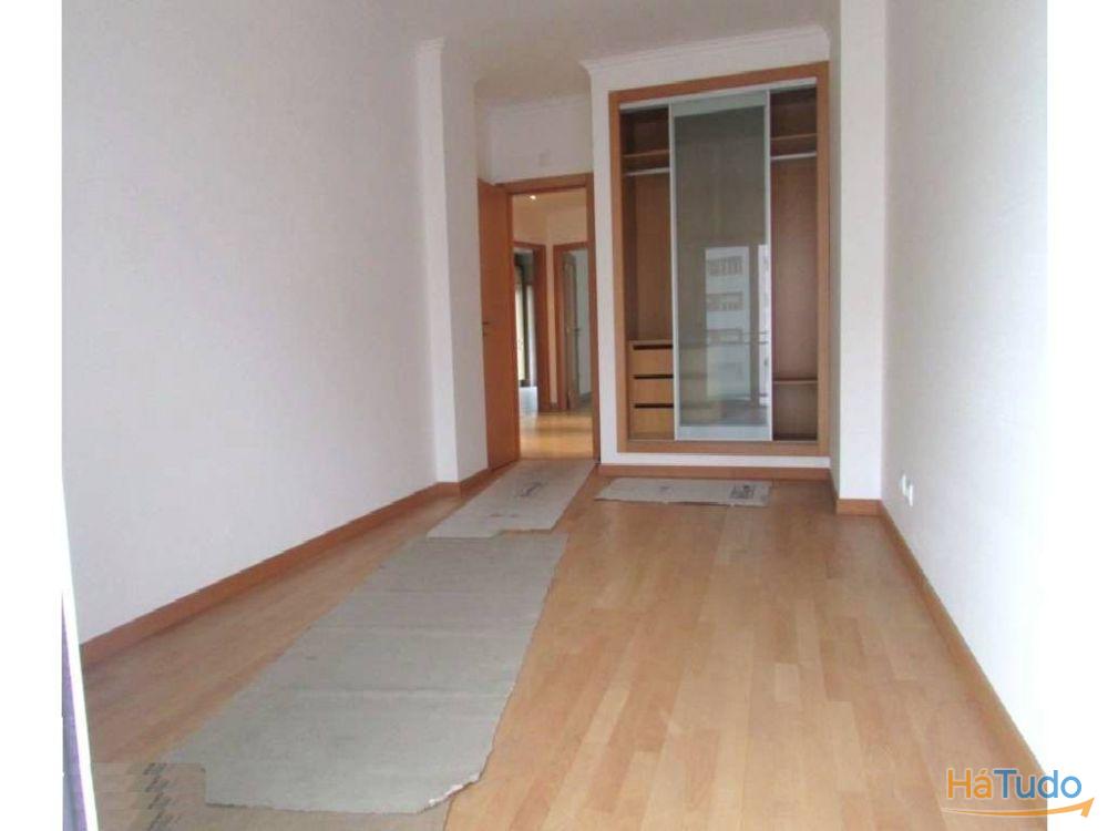 T2 ? Santa Marta Pinhal ? Estrear T2 ? Santa Marta Pinhal ? Estrear