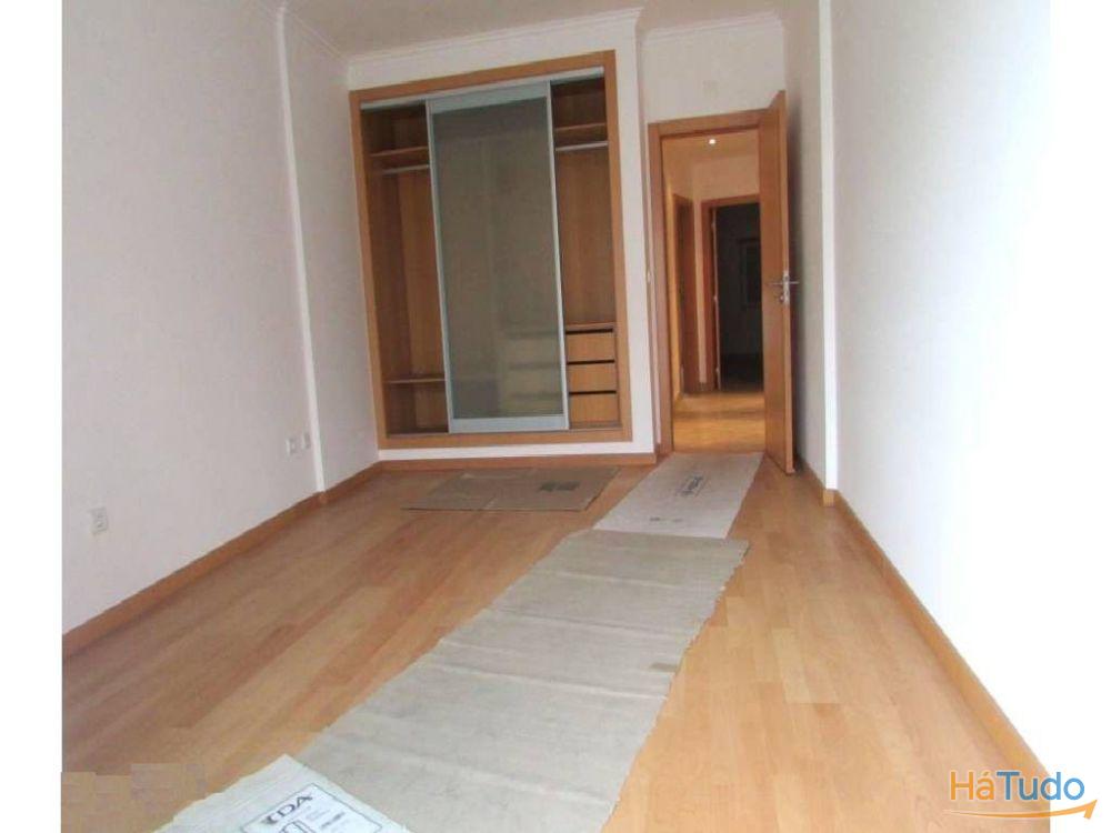 T2 ? Santa Marta Pinhal ? Estrear T2 ? Santa Marta Pinhal ? Estrear