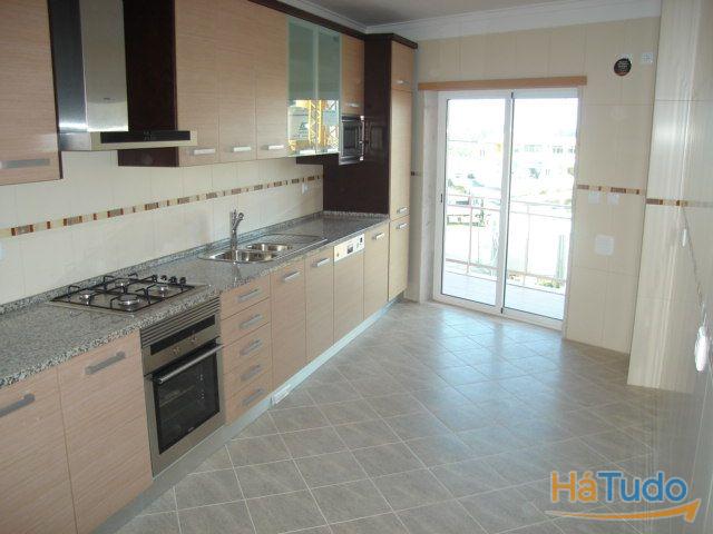 T2 ? Santa Marta Pinhal ? Estrear T2 ? Santa Marta Pinhal ? Estrear