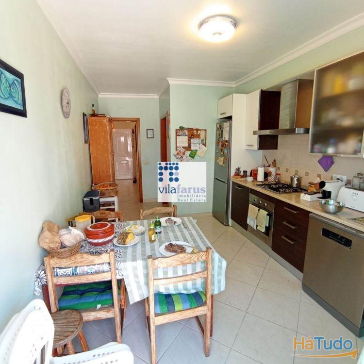 Moradia V4 com logradouro e espaço para viaturas nos arredores de Faro Moradia V4 com logradouro e espaço para viaturas nos arredores de Faro