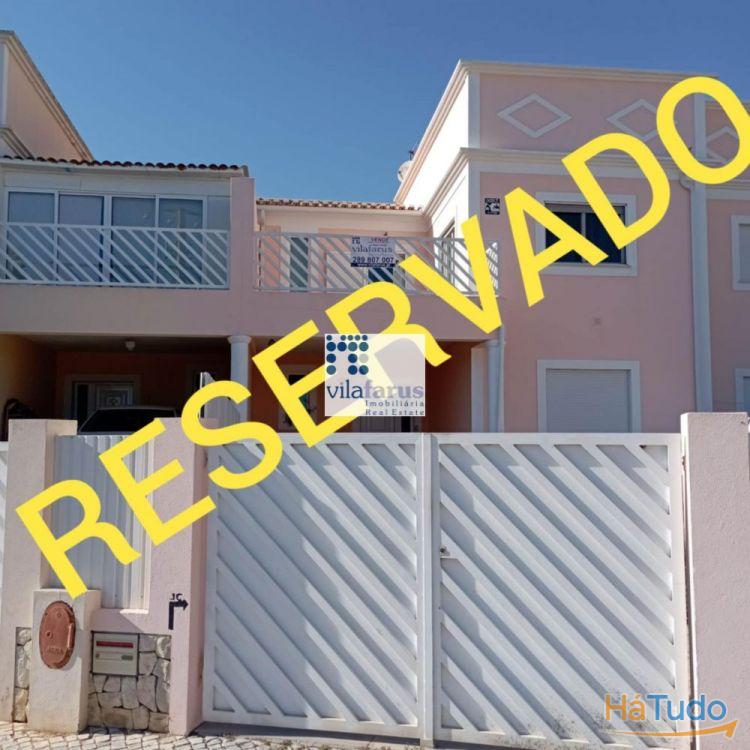 Moradia V4 com logradouro e espaço para viaturas nos arredores de Faro Moradia V4 com logradouro e espaço para viaturas nos arredores de Faro