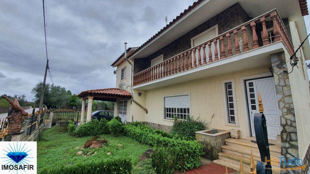 Moradia T6 em Alviobeira para Alojamento Local ou Habitação Própria Moradia T6 em Alviobeira para Alojamento Local ou Habitação Própria