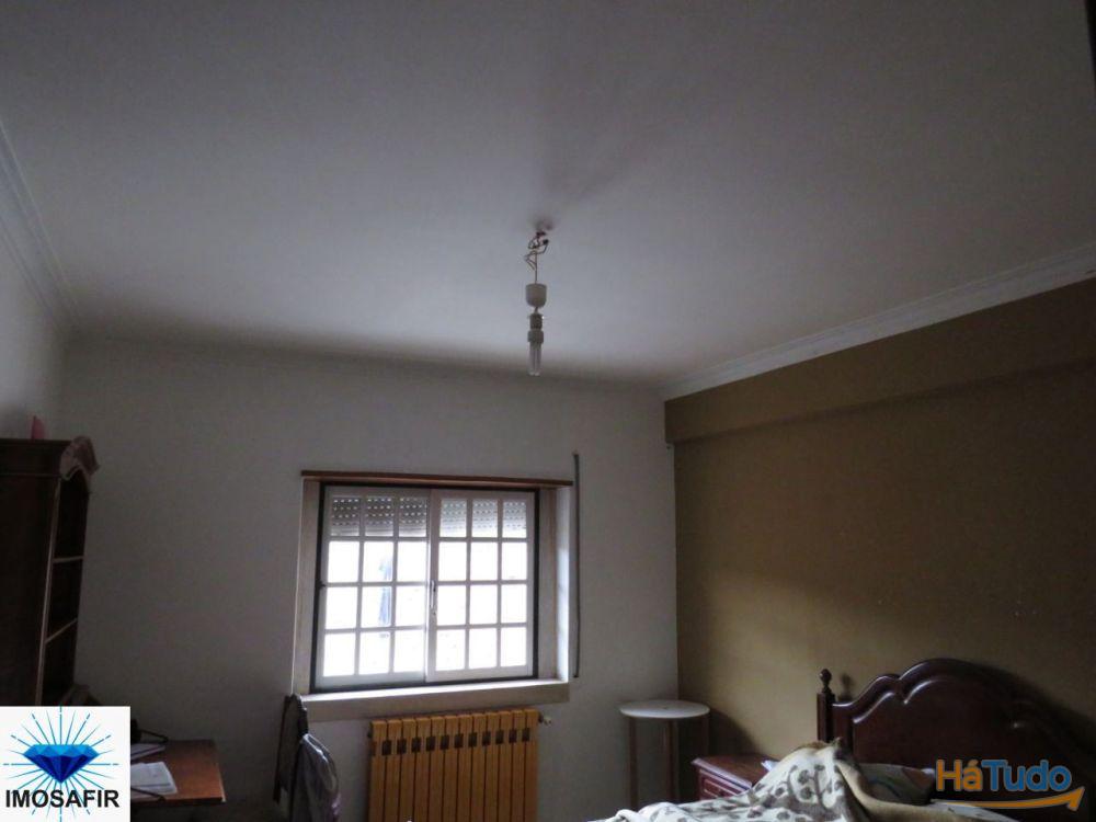 Moradia T6 em Alviobeira para Alojamento Local ou Habitação Própria Moradia T6 em Alviobeira para Alojamento Local ou Habitação Própria