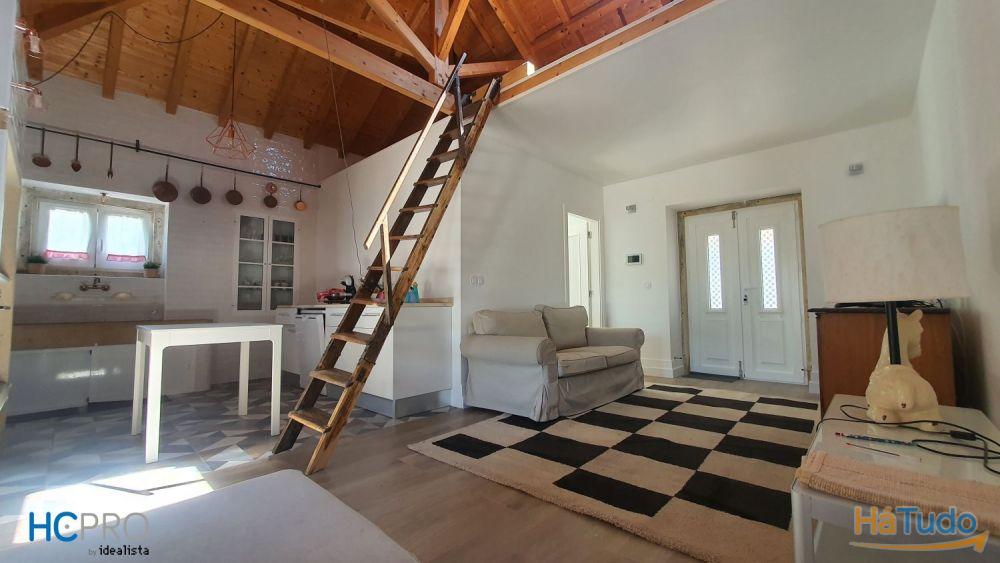 Encantadora Propriedade com 2 Moradias Tradicionais Encantadora Propriedade com 2 Moradias Tradicionais