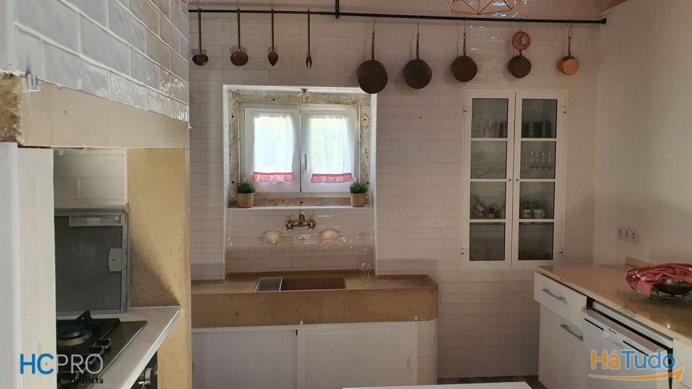 Encantadora Propriedade com 2 Moradias Tradicionais Encantadora Propriedade com 2 Moradias Tradicionais