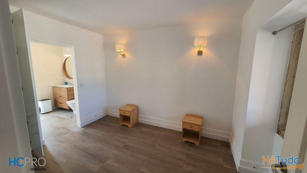 Encantadora Propriedade com 2 Moradias Tradicionais Encantadora Propriedade com 2 Moradias Tradicionais