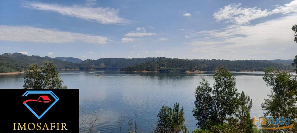 Terreno perto do Rio na Serra da Pombeira Terreno perto do Rio na Serra da Pombeira