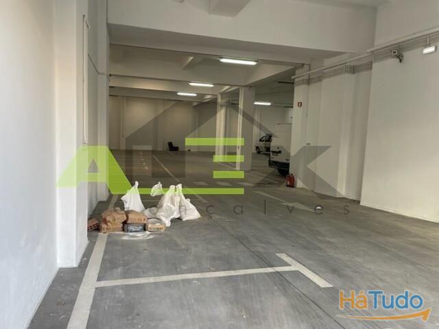 Espaço ( Garagem ) / ANJOS / Renda mensal 6.500? Espaço ( Garagem ) / ANJOS / Renda mensal 6.500?