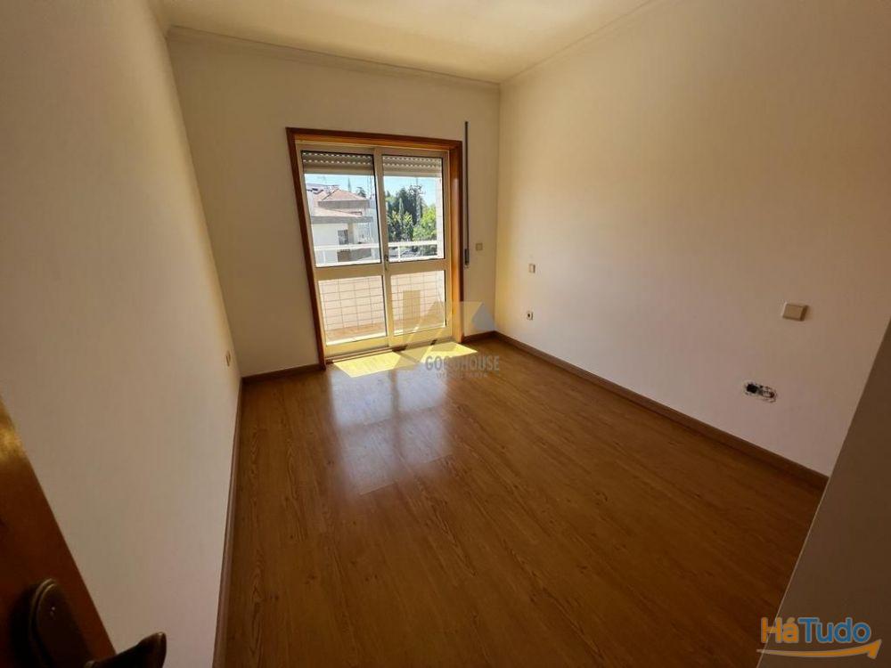 Apartamento T3 com boas áreas Apartamento T3 com boas áreas