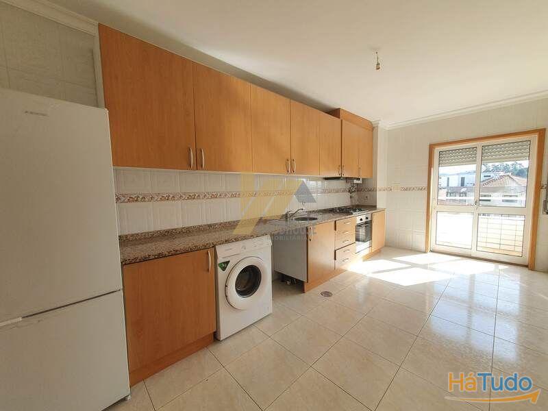 Apartamento T3 com boas áreas Apartamento T3 com boas áreas
