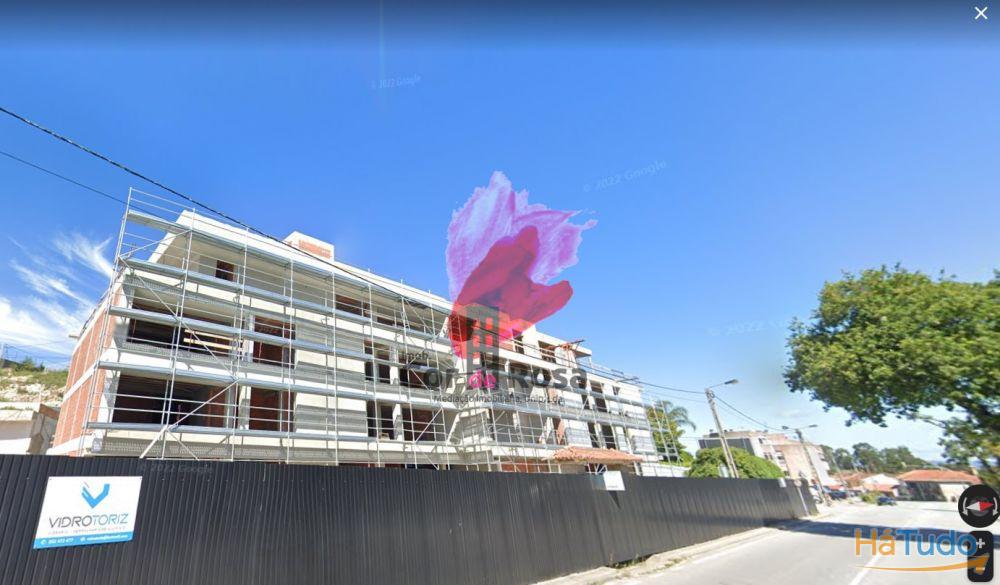 Apartamento último andar com terraço- Mesão Frio Apartamento último andar com terraço- Mesão Frio