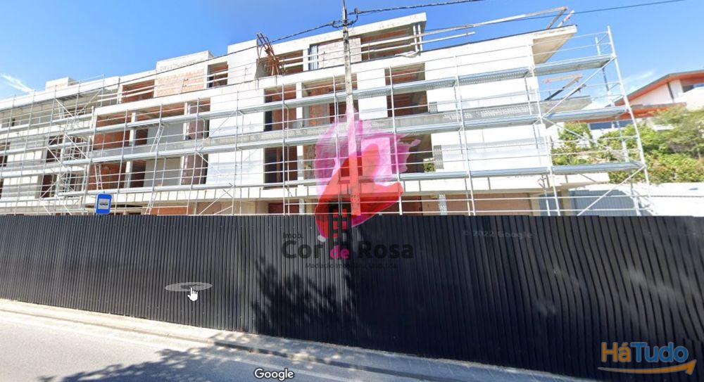 Apartamento último andar com terraço- Mesão Frio Apartamento último andar com terraço- Mesão Frio