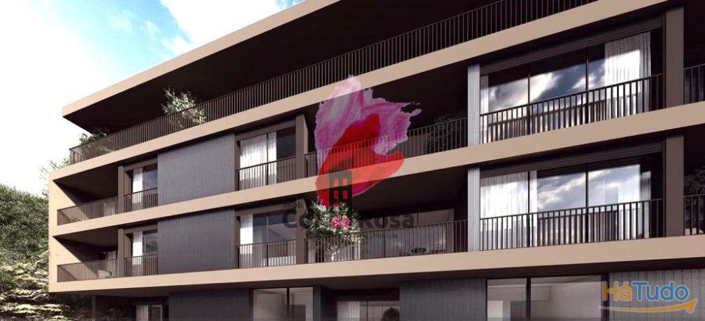 Apartamento último andar com terraço- Mesão Frio Apartamento último andar com terraço- Mesão Frio