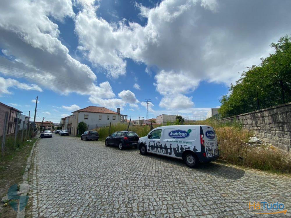 Terreno à Venda em Pedrouços- Maia Terreno à Venda em Pedrouços- Maia
