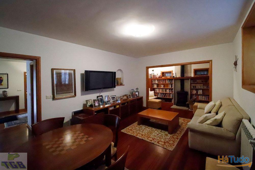 Quinta C/ 3 moradias Quinta C/ 3 moradias