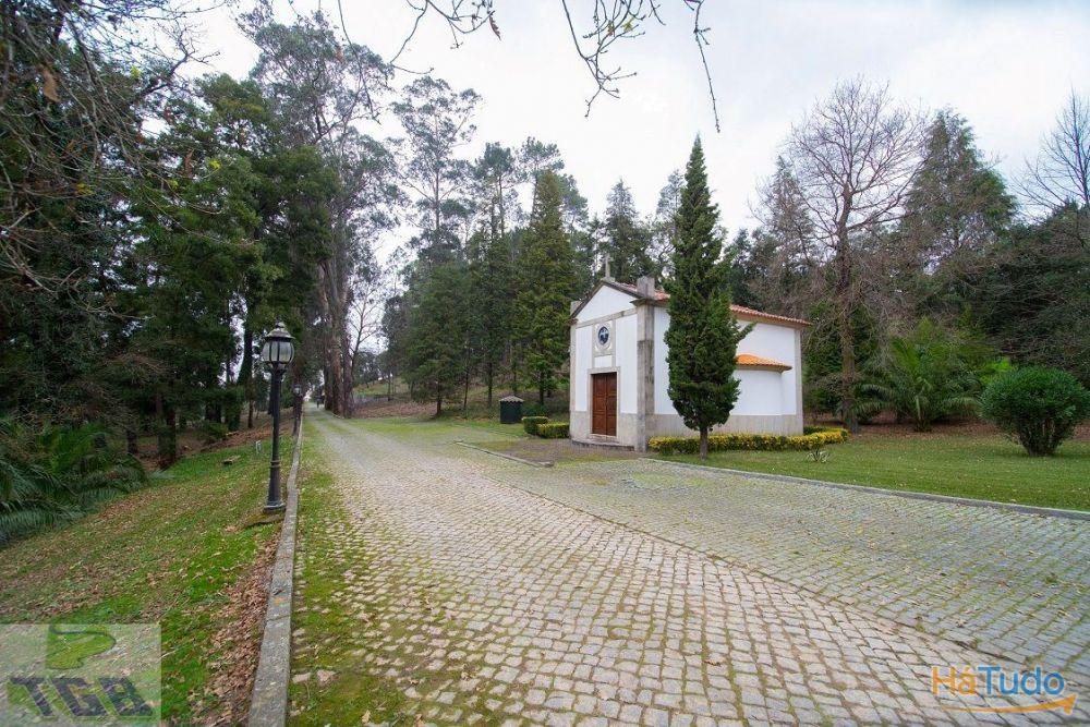 Quinta C/ 3 moradias Quinta C/ 3 moradias