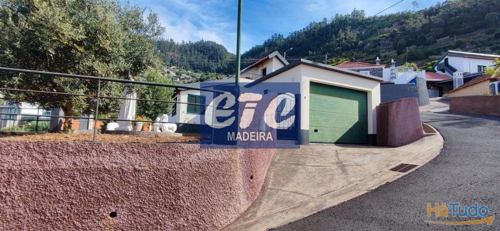 Beautiful sunny and sea view property in Arco da Calheta Beautiful sunny and sea view property in Arco da Calheta