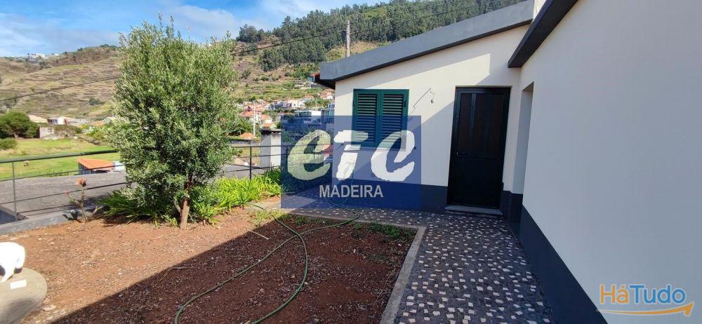 Beautiful sunny and sea view property in Arco da Calheta Beautiful sunny and sea view property in Arco da Calheta