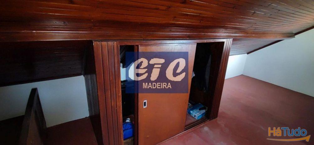 Beautiful sunny and sea view property in Arco da Calheta Beautiful sunny and sea view property in Arco da Calheta