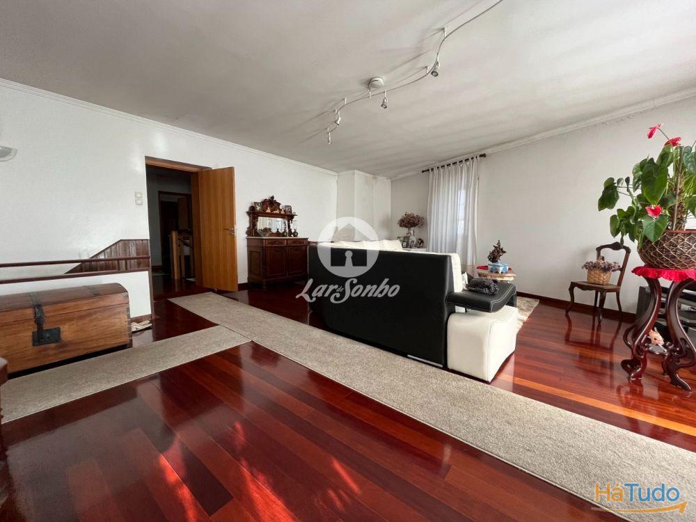 Moradia T4 c/ comércio inserida em terreno c/ 1479m2 em Amorim, Póvoa de Varzim! Moradia T4 c/ comércio inserida em terreno c/ 1479m2 em Amorim, Póvoa de Varzim!